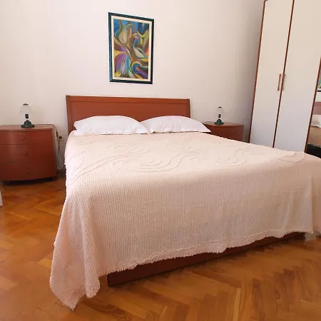 Valter 613 Apartment