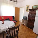 Valter 613 公寓 普拉