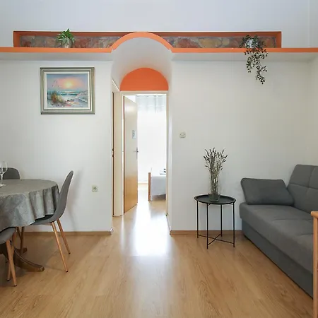 Valter 613 Apartment